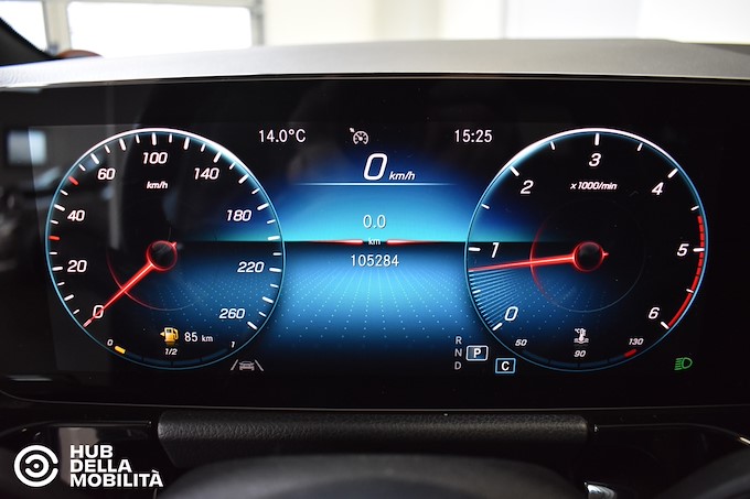 MERCEDES-BENZ GLA 200 d Automatic 4Matic Premium